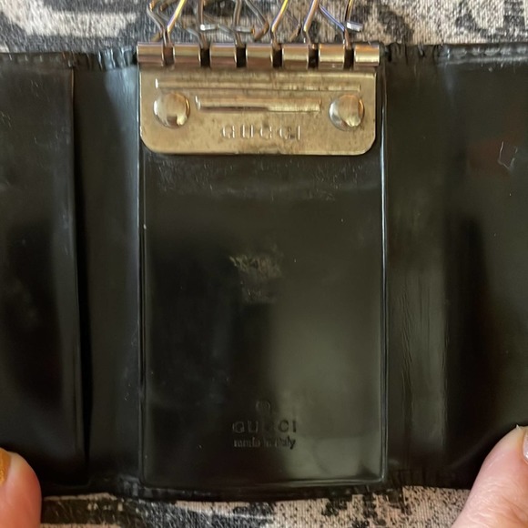 Gucci black patent leather key holder keeper - Picture 8 of 10